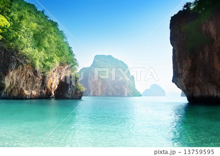 beach of small island in Adaman sea, Krabi Province, Thailand 13759595