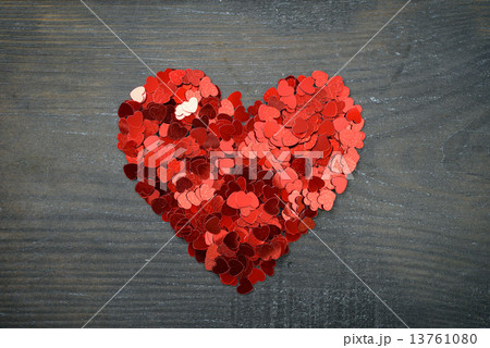 Confetti in shape of heart Confetti in shape of heart 13761080