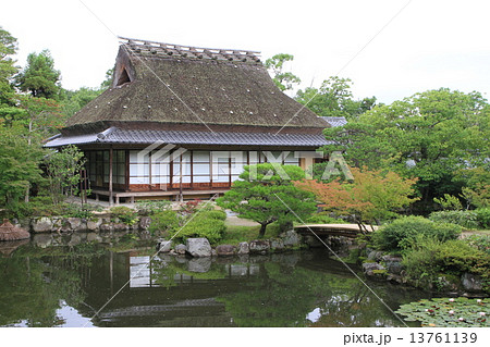 奈良県奈良市にある「依水園」 奈良県奈良市にある「依水園」 13761139