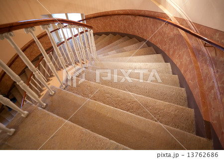 spiral staircase steps 13762686