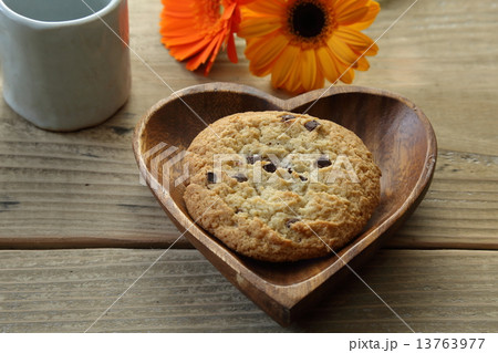 チョコチップクッキー 13763977