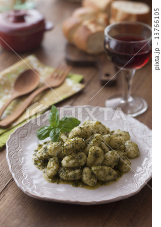 ニョッキジェノベーゼ 13766105