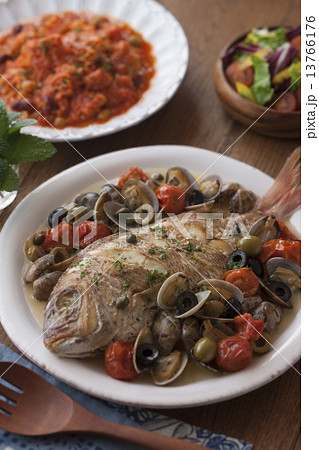 鯛のアクアパッツァ 13766176