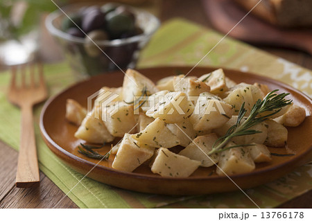 じゃがいものロースト 13766178