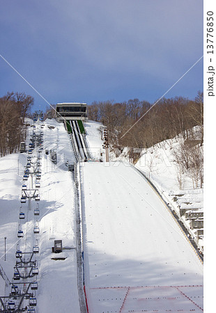 冬の大倉山ジャンプ競技場 13776850