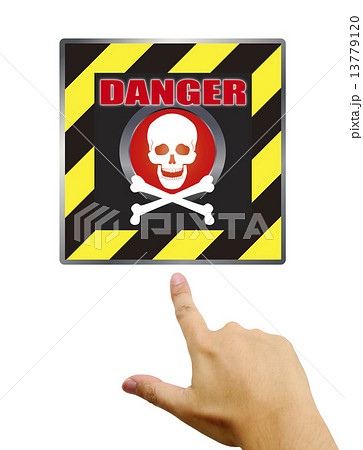 危険なスイッチを押す手 13779120