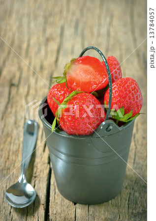 Fresh strawberries in bucke 13784057