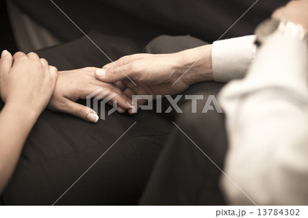 Man and woman holding hands in wedding banquet marriage party Man and woman holding hands in wedding banquet marriage party 13784302