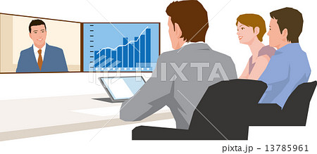 テレビ会議を行う男性と女性 13785961