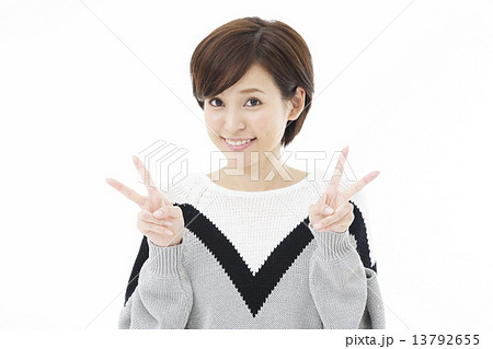若い女性 若い女性 13792655