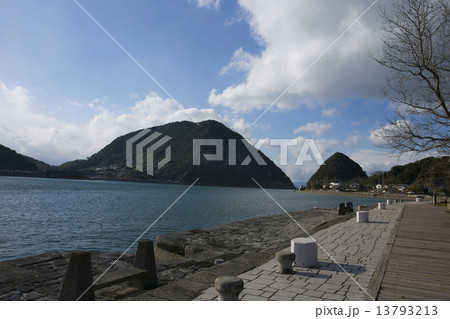 宇土港と天草の山 13793213