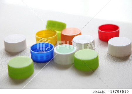 ペットボトルのキャップ ペットボトルのキャップ 13793619