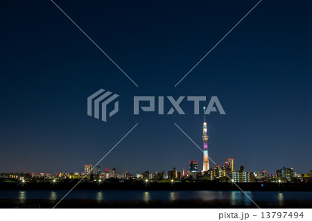 バレンタイン特別ライトアップ　東京スカイツリー 13797494