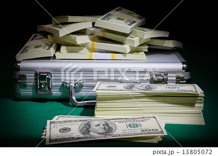 Metallic case with dollars Metallic case with dollars 13805072