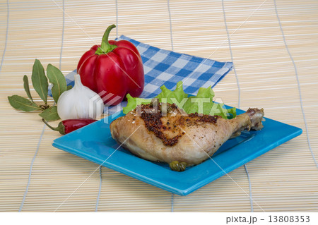 Roasted chicken leg 13808353