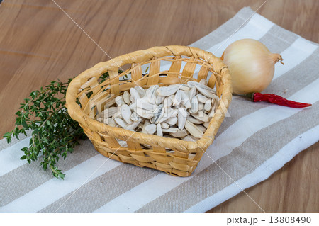 White sunflower seeds White sunflower seeds 13808490