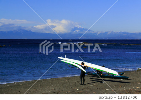 葉山一色海岸の冬 13812700