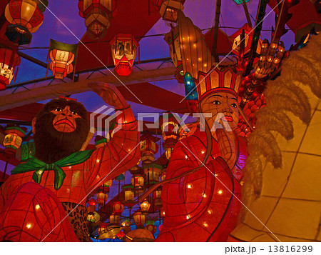 長崎ランタンフェスティバル湊公園会場 13816299