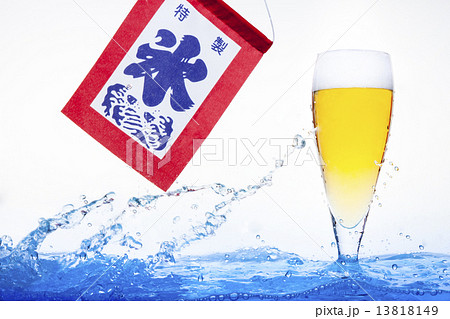 ビールと氷旗 13818149
