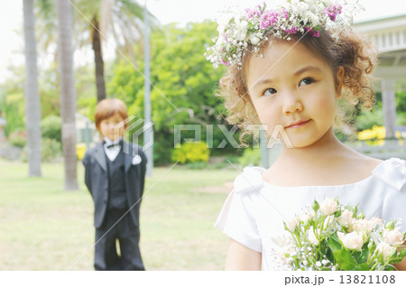 子供の新郎新婦 13821108