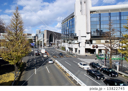 信濃町駅前　外苑東通り 13822745