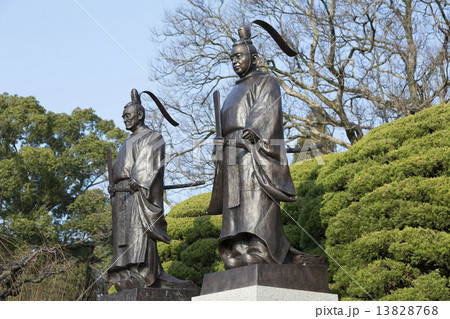 細川藤孝・忠利公の銅像 13828768