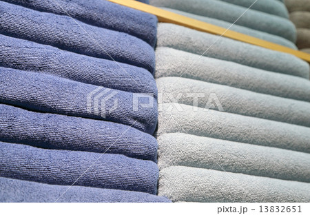 Shelves with multicolor bath towels Shelves with multicolor bath towels 13832651