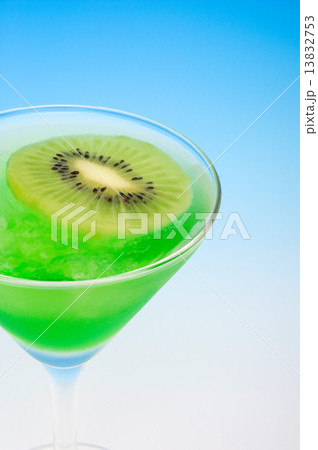 キウイのカクテル キウイのカクテル 13832753