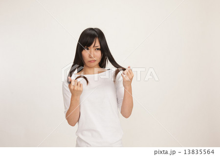 若い女性 13835564