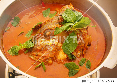魚のカレー　本場　アジア料理　 Fish Head Curry 13837533