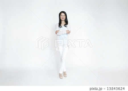 50代女性 13843624