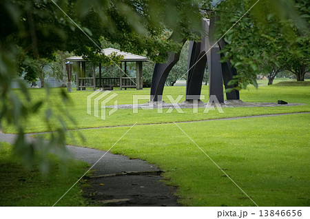 浮身堂公園の彫刻 13846656