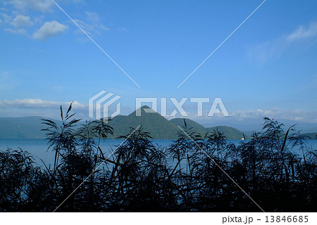 月浦から見た洞爺湖 13846685