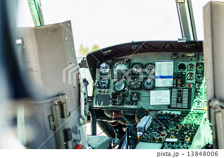 ヘリコプターコックピット 13848006