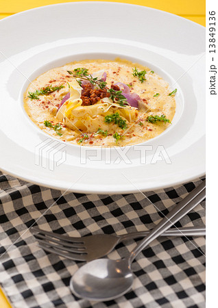 Pasta Pasta 13849136