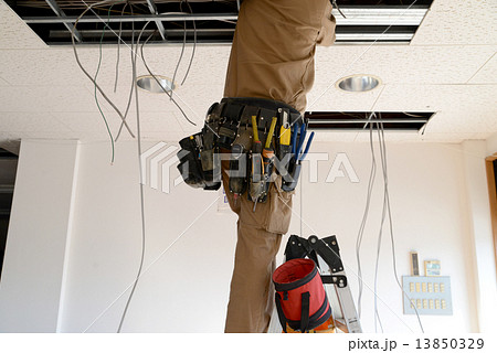 天井裏配線工事 天井裏配線工事 13850329