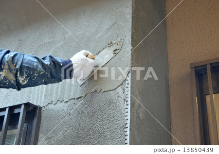 壁のモルタル塗り 13850439
