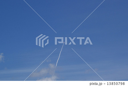 小惑星探査機「はやぶさ2」を載せたH2A-26号機の航跡 13850798