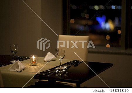 落ち着いた雰囲気のフランスレストラン 落ち着いた雰囲気のフランスレストラン 13851310