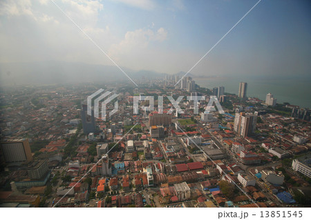 マレーシア ペナン島市街 空撮 霧 Plau Penang マレーシア ペナン島市街 空撮 霧 Plau Penang 13851545