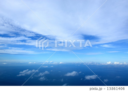 beautiful sky and could over the ocean beautiful sky and could over the ocean 13861406