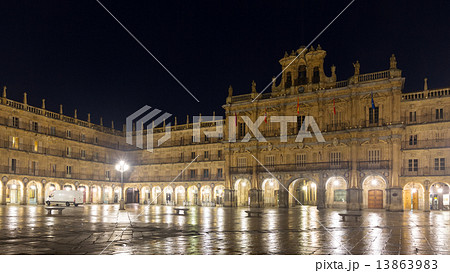 Night view of Plaza Mayor. Salamanca Night view of Plaza Mayor. Salamanca 13863983