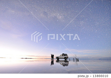 明け方の星空　ウユニ塩湖 13866010