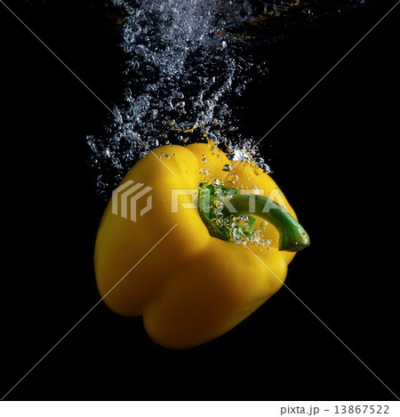 Pepper in water Pepper in water 13867522