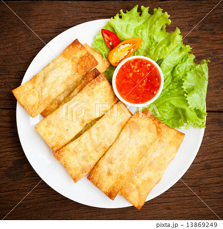 Fried wonton with sauce 13869249