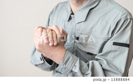 作業服の男性 13888884