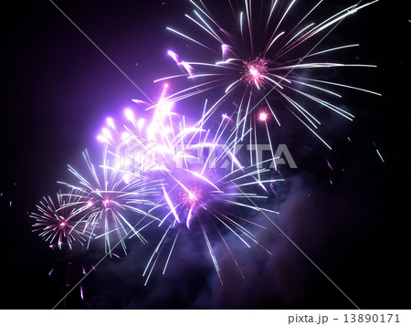 FIreworks in any European city at New Years eve FIreworks in any European city at New Years eve 13890171