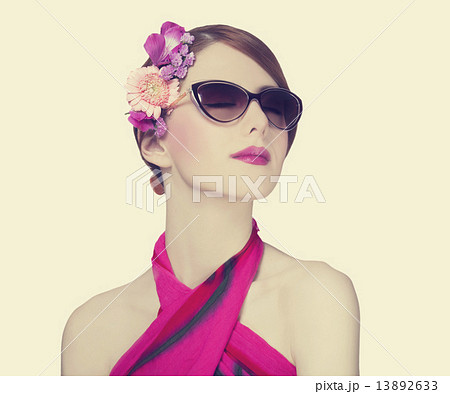 beautiful and fashion girl in sunglasses beautiful and fashion girl in sunglasses 13892633