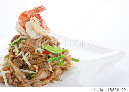 Spicy stir fried noodle with shrimps Spicy stir fried noodle with shrimps 13896109