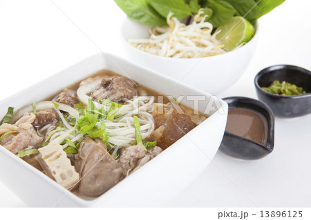 Vietnamese style beef noodles 13896125